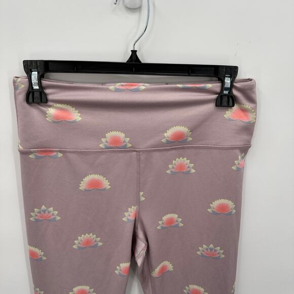 FREE PEOPLE FP Movement Lilac Lotus Leggings // M - Picture 5 of 11